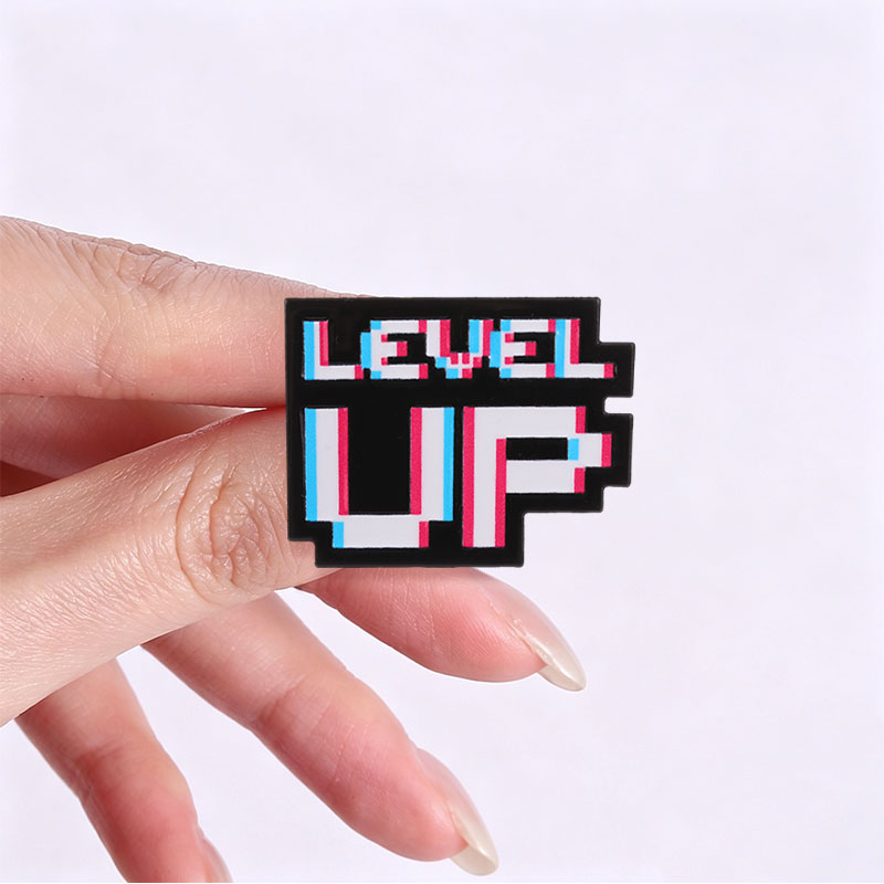 Badge en émail effet glitch pi - Retro Gaming Achievements avis et prix